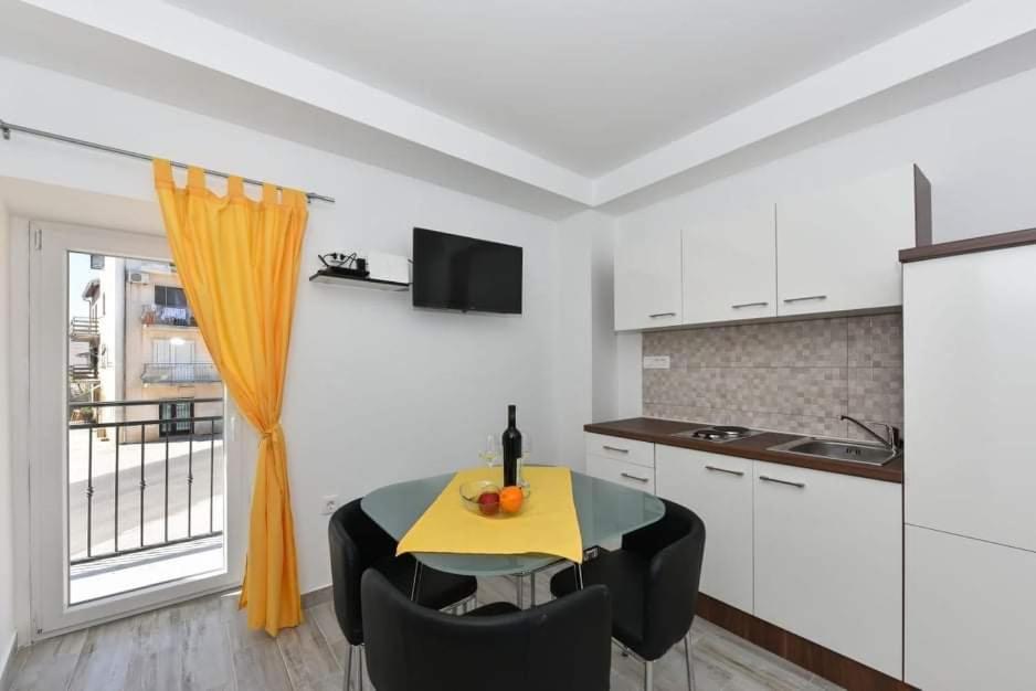 Ferienwohnung Kuca Za Odmor Megi Posedarje Exterior foto