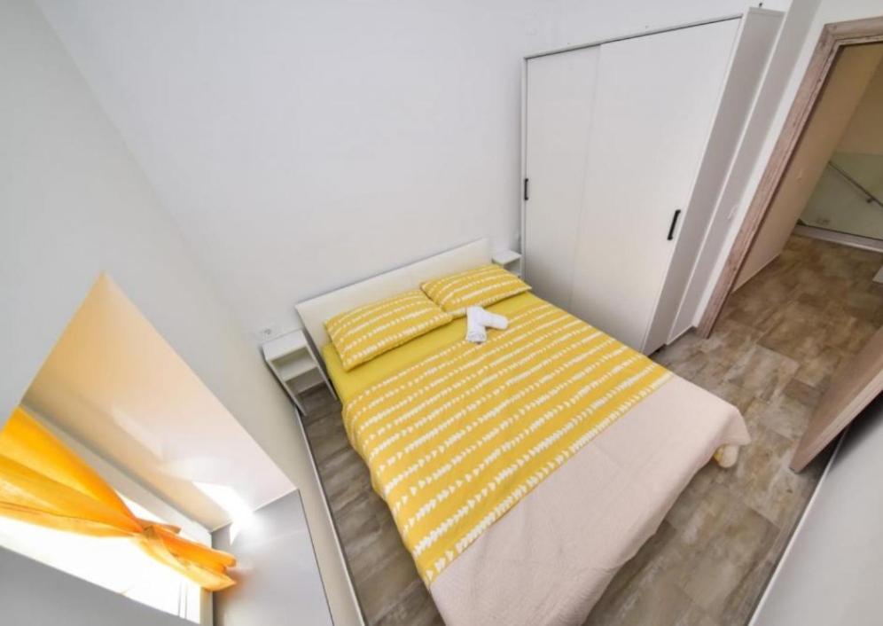 Ferienwohnung Kuca Za Odmor Megi Posedarje Exterior foto